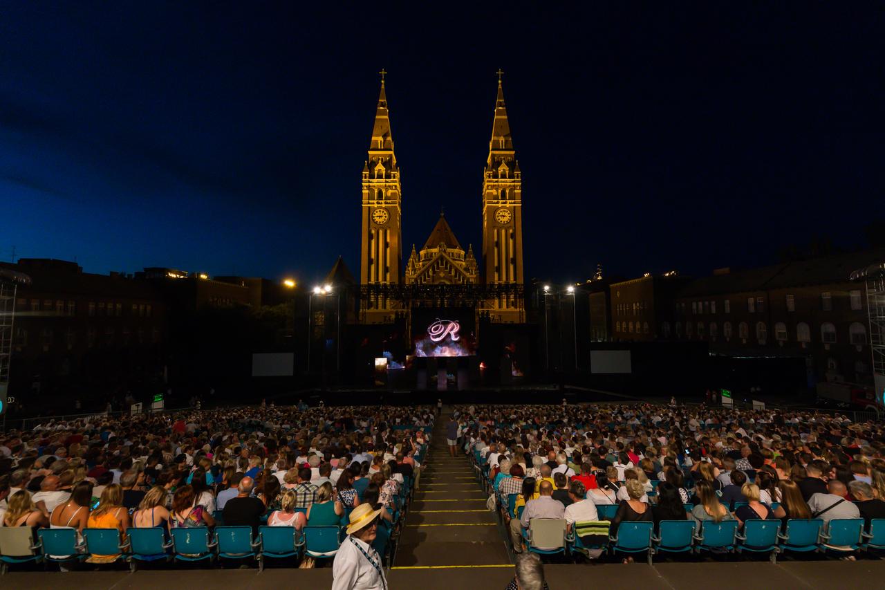 Jövőre is Rebecca – elővásárlási lehetőséggel