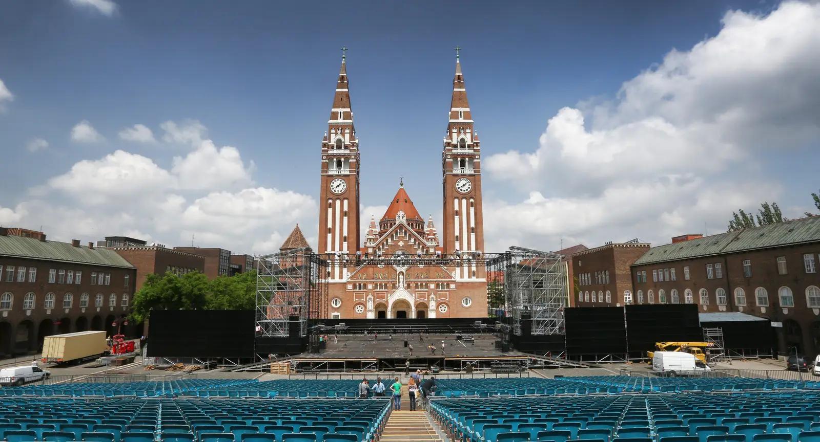 Önkéntes fesztiválkoordinátorait keresi a Szegedi Szabadtéri Játékok