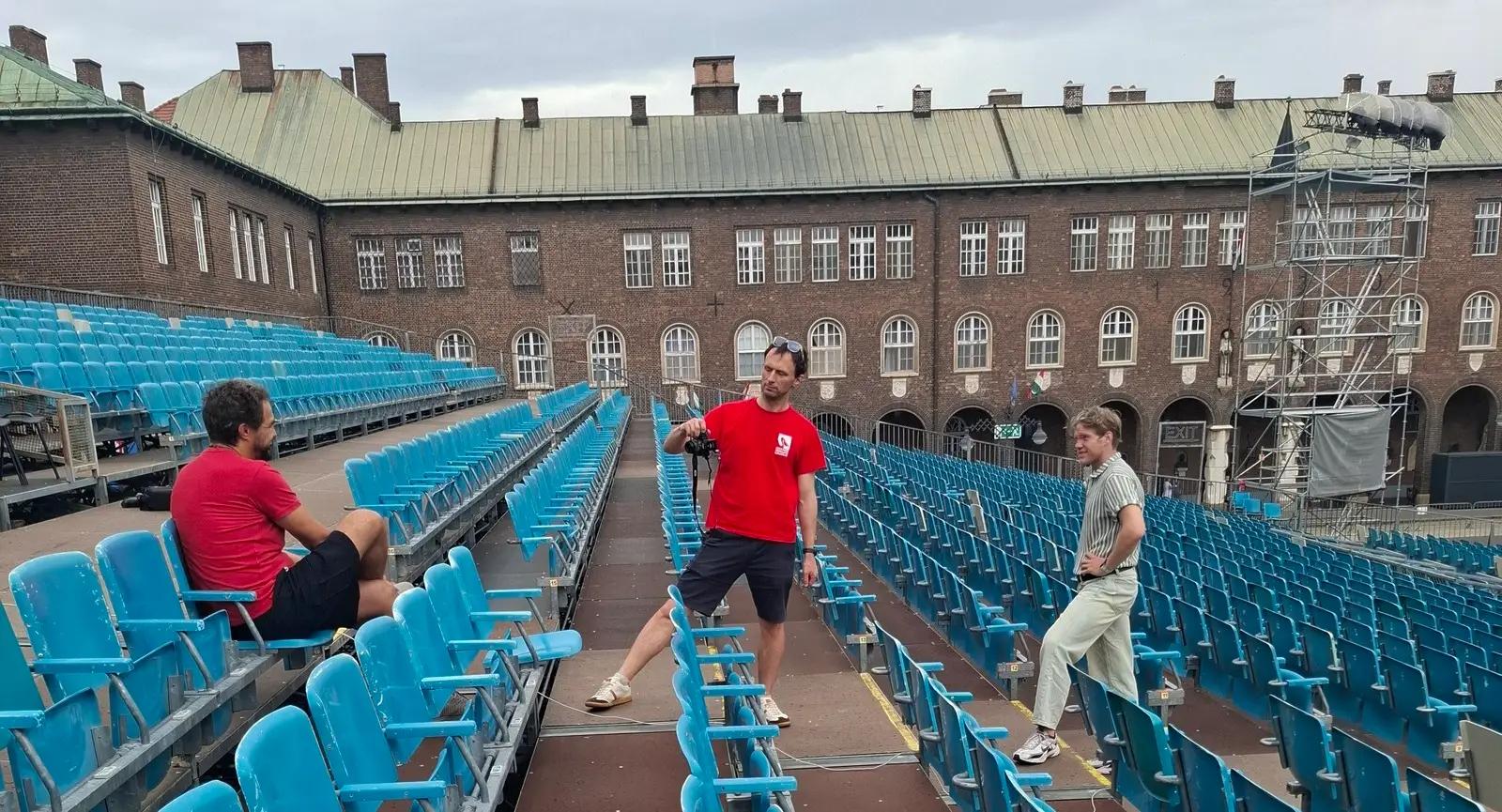 Véradásra buzdítanak a Rebecca sztárjai