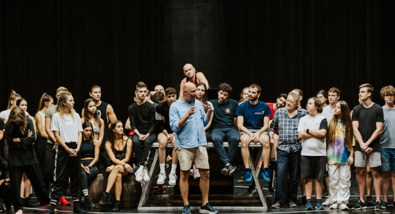 Varázslat a Nagyszínházban – Szegeden folytatódnak az Ezeregy éjszaka próbái